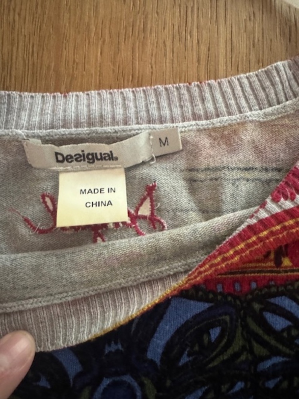 DESIGUAL Knit sweater. With sequin details. M. Like new - Picture 5 of 11
